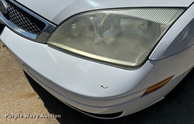 image for item OF9813 2007 Ford Focus SE 