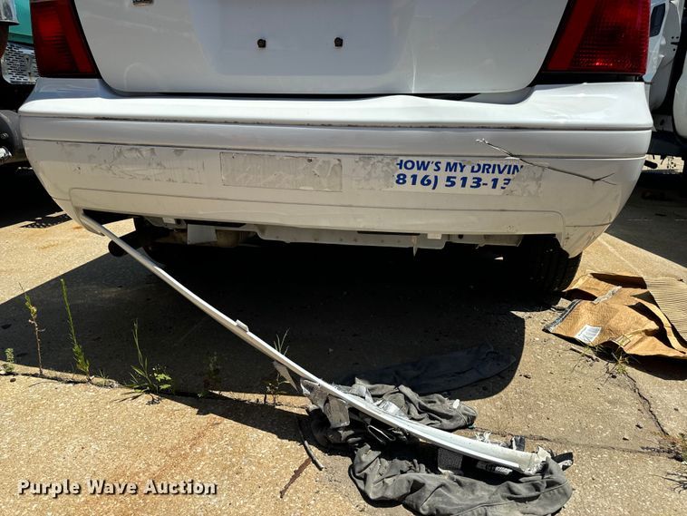 image for item OF9813 2007 Ford Focus SE 