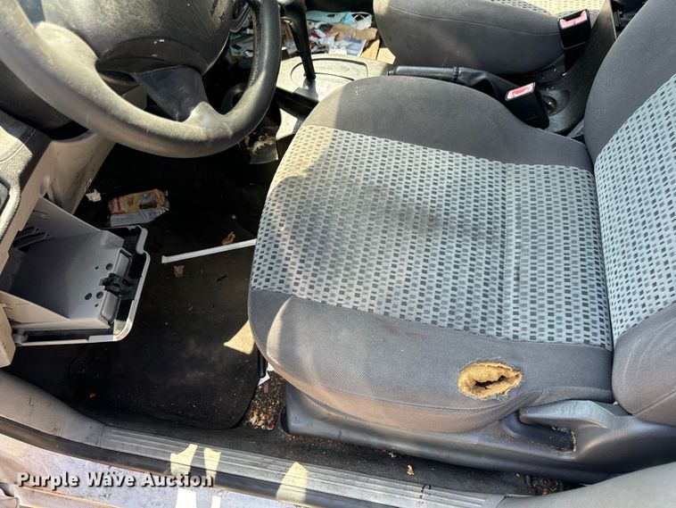 image for item OF9813 2007 Ford Focus SE 