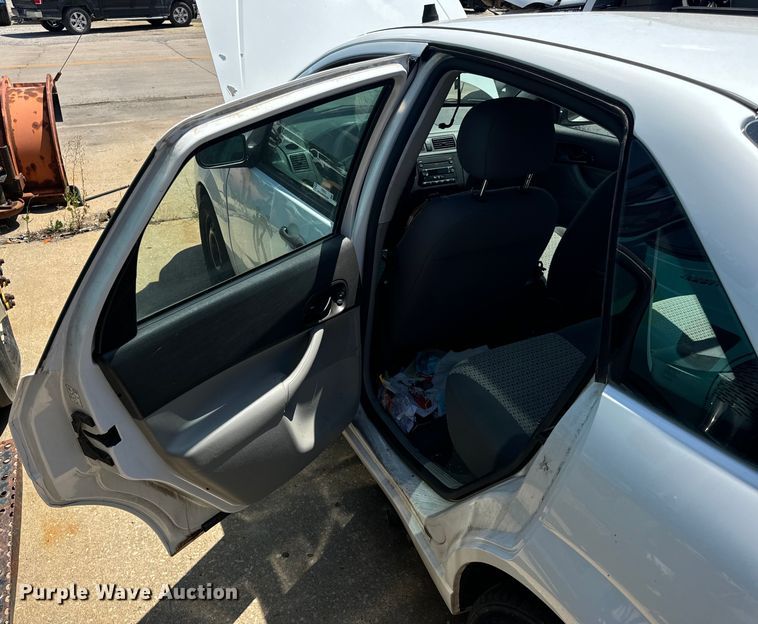 image for item OF9813 2007 Ford Focus SE 