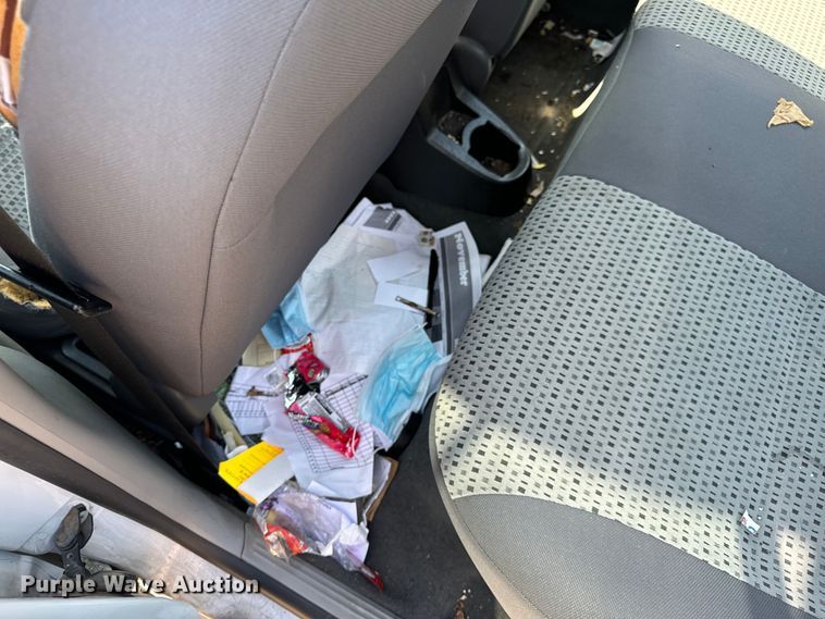 image for item OF9813 2007 Ford Focus SE 