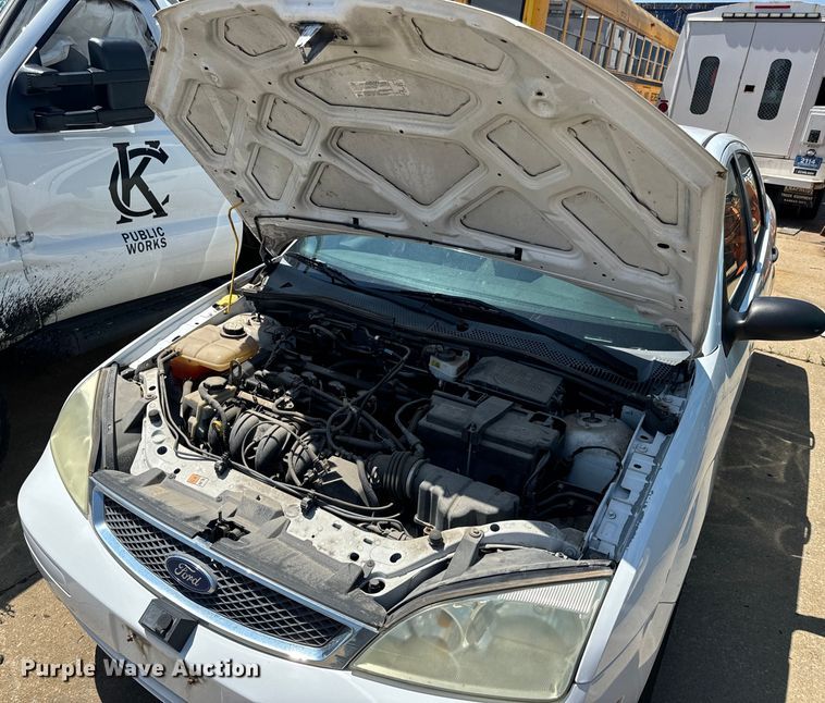 image for item OF9813 2007 Ford Focus SE 