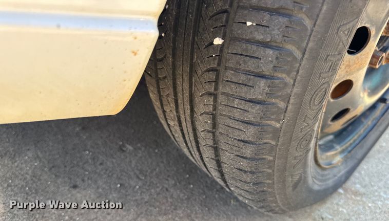 image for item OF9813 2007 Ford Focus SE 