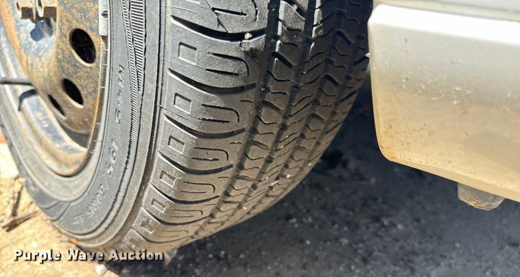 image for item OF9813 2007 Ford Focus SE 