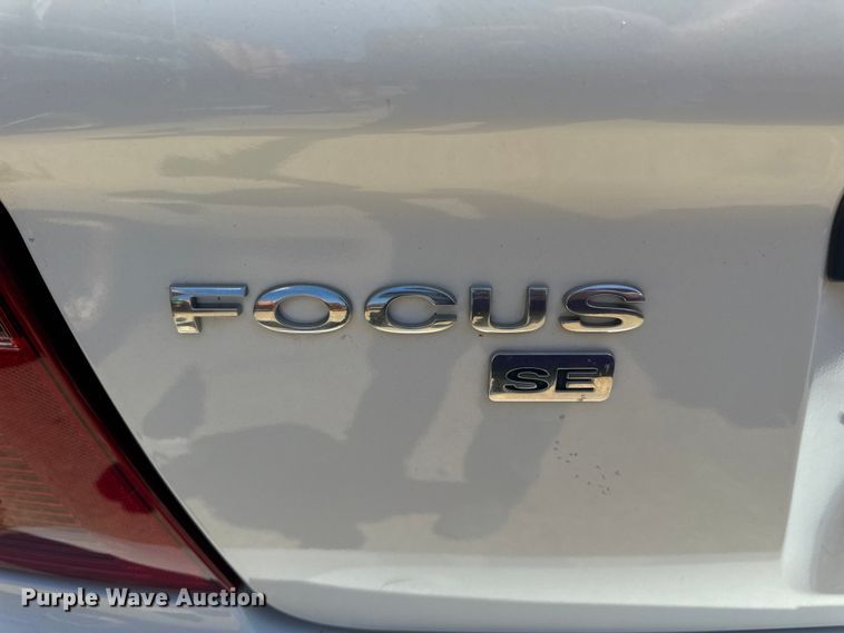 image for item OF9813 2007 Ford Focus SE 