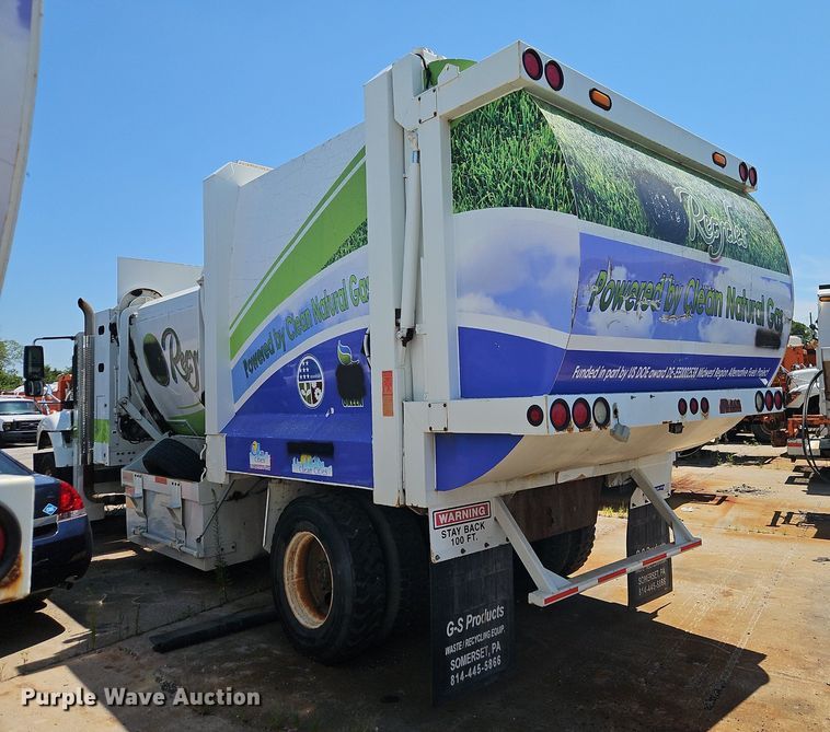 image for item OF9815 2011 International  7300 refuse truck