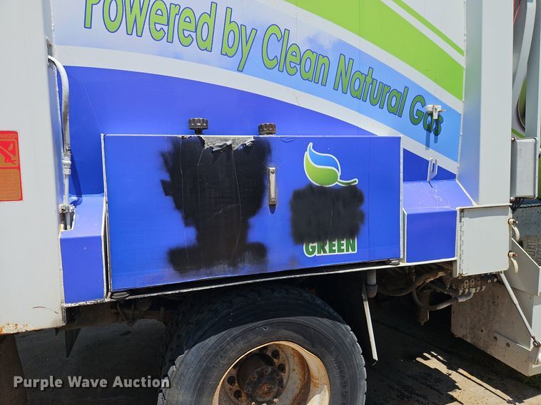 image for item OF9815 2011 International  7300 refuse truck