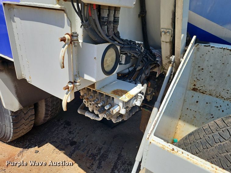 image for item OF9815 2011 International  7300 refuse truck