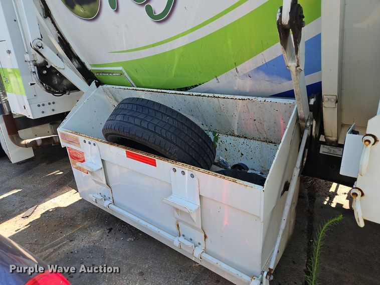 image for item OF9815 2011 International  7300 refuse truck