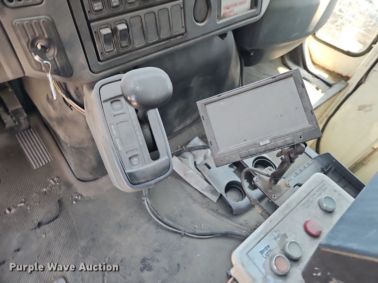 image for item OF9815 2011 International  7300 refuse truck