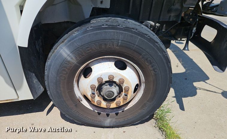 image for item OF9815 2011 International  7300 refuse truck