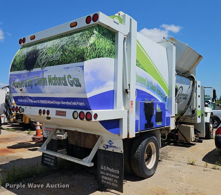 image for item OF9817 2011 International  7300 refuse truck