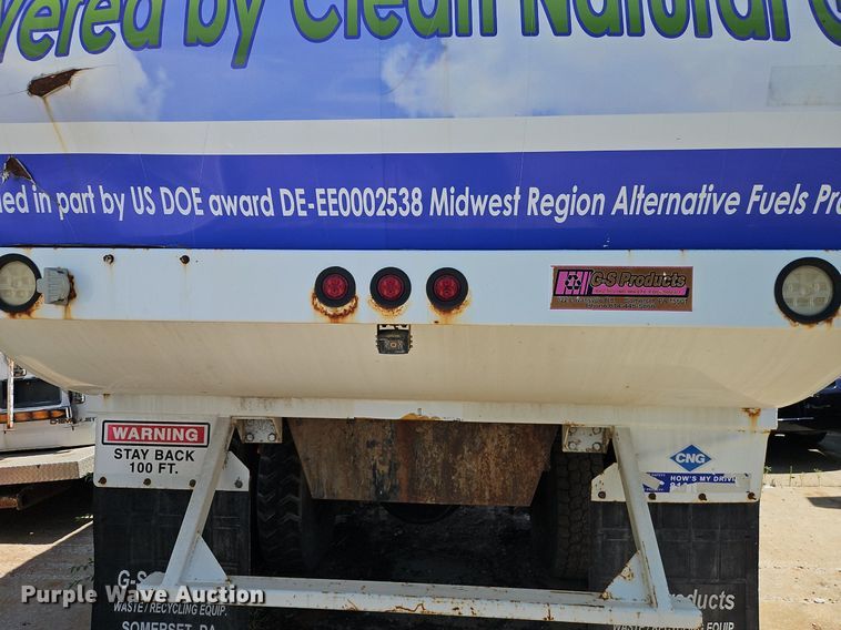 image for item OF9817 2011 International  7300 refuse truck