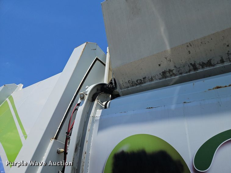 image for item OF9817 2011 International  7300 refuse truck