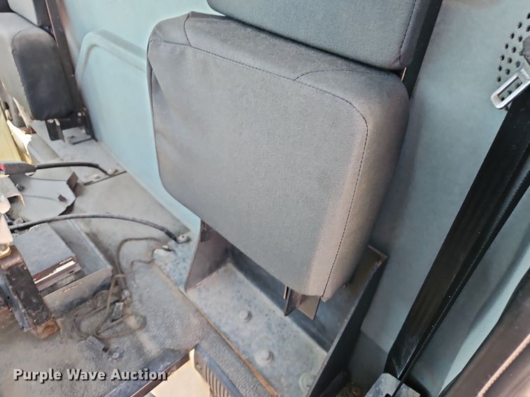 image for item OF9817 2011 International  7300 refuse truck