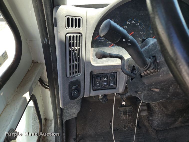 image for item OF9817 2011 International  7300 refuse truck