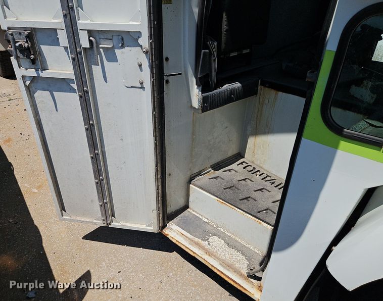 image for item OF9817 2011 International  7300 refuse truck