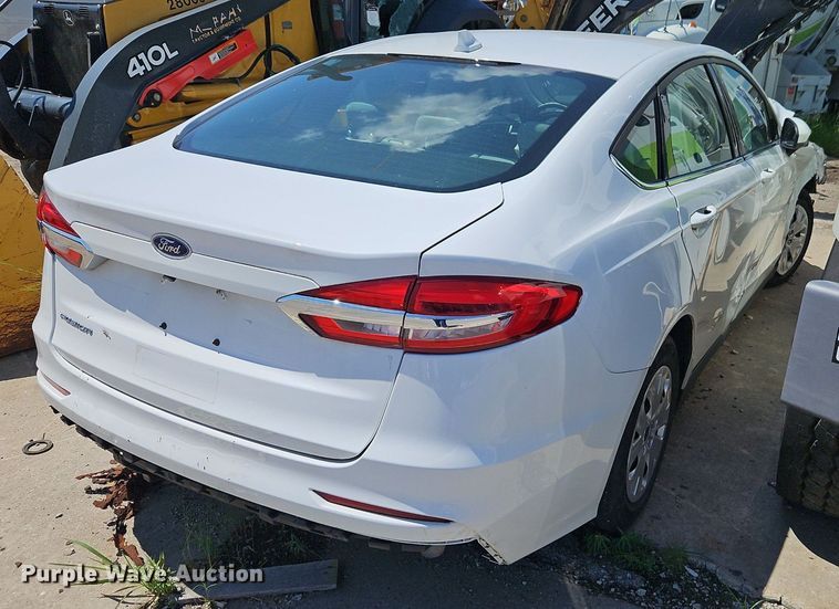 image for item OF9820 2020 Ford Fusion  