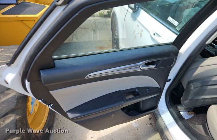 image for item OF9820 2020 Ford Fusion  