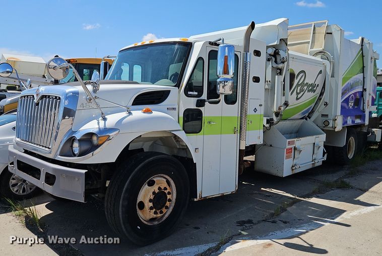 image for item OF9821 2011 International  7300 refuse truck