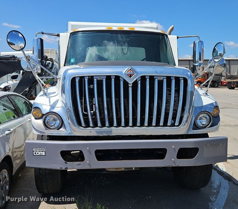 image for item OF9821 2011 International  7300 refuse truck
