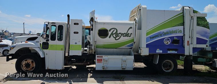 image for item OF9821 2011 International  7300 refuse truck