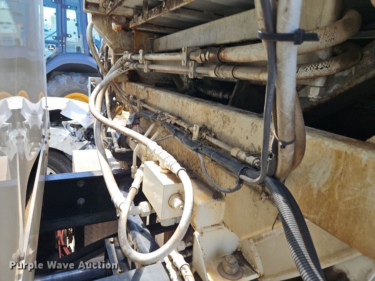 image for item OF9821 2011 International  7300 refuse truck