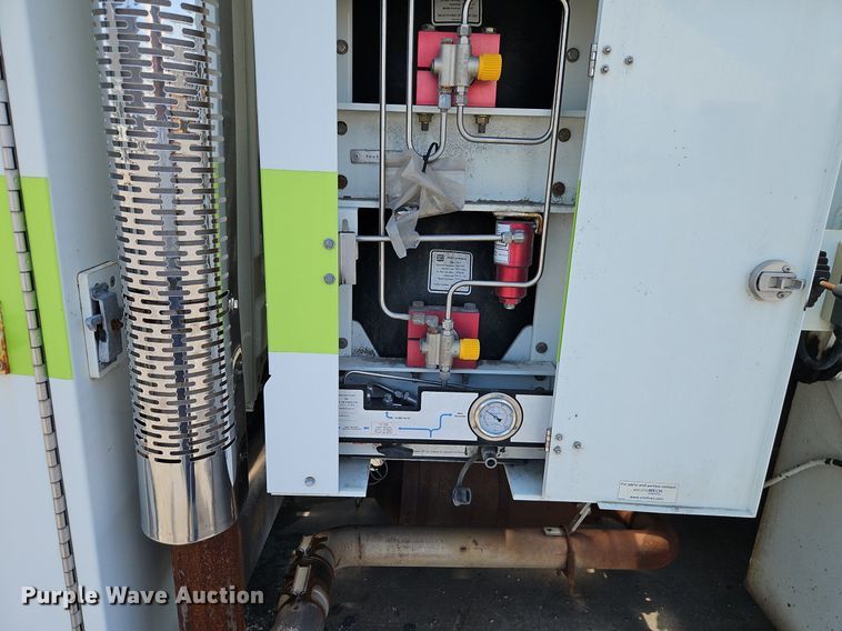 image for item OF9821 2011 International  7300 refuse truck