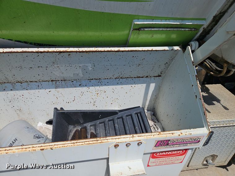 image for item OF9821 2011 International  7300 refuse truck