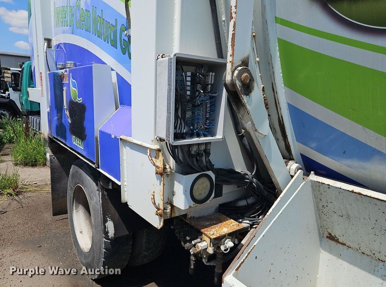 image for item OF9821 2011 International  7300 refuse truck