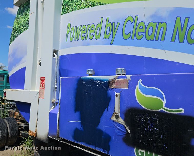 image for item OF9821 2011 International  7300 refuse truck