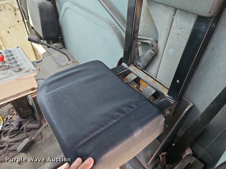 image for item OF9821 2011 International  7300 refuse truck