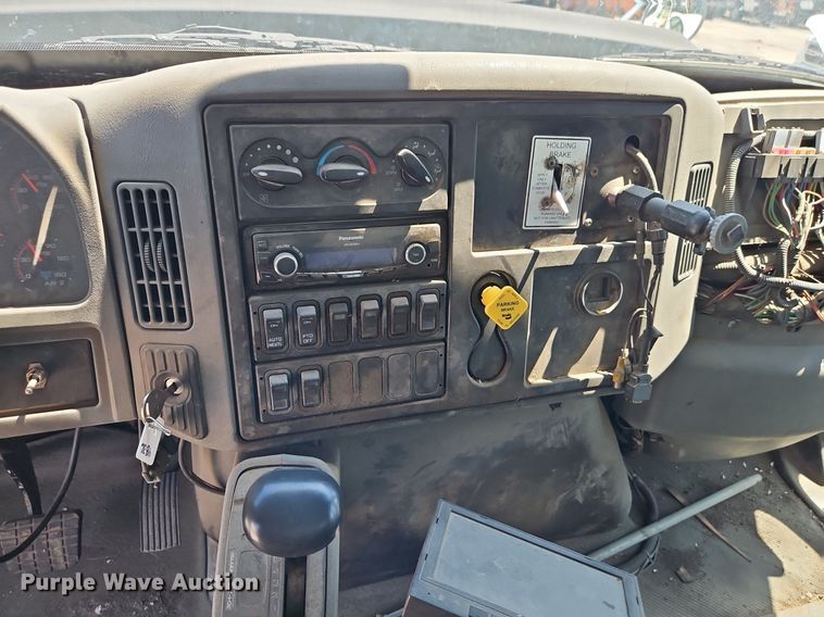 image for item OF9821 2011 International  7300 refuse truck