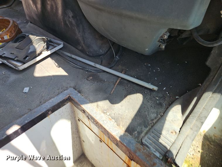 image for item OF9821 2011 International  7300 refuse truck