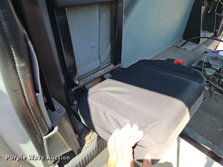 image for item OF9821 2011 International  7300 refuse truck