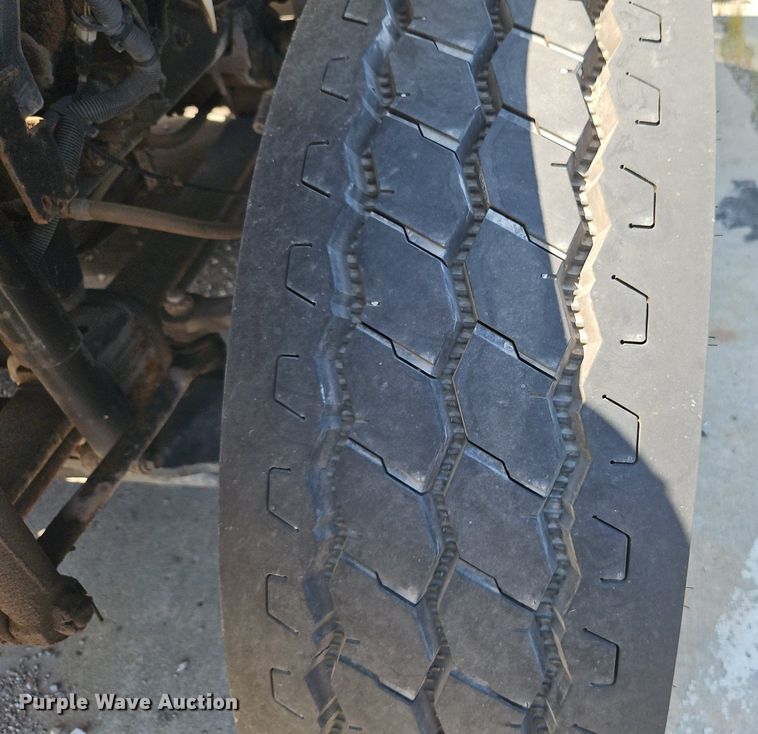 image for item OF9821 2011 International  7300 refuse truck