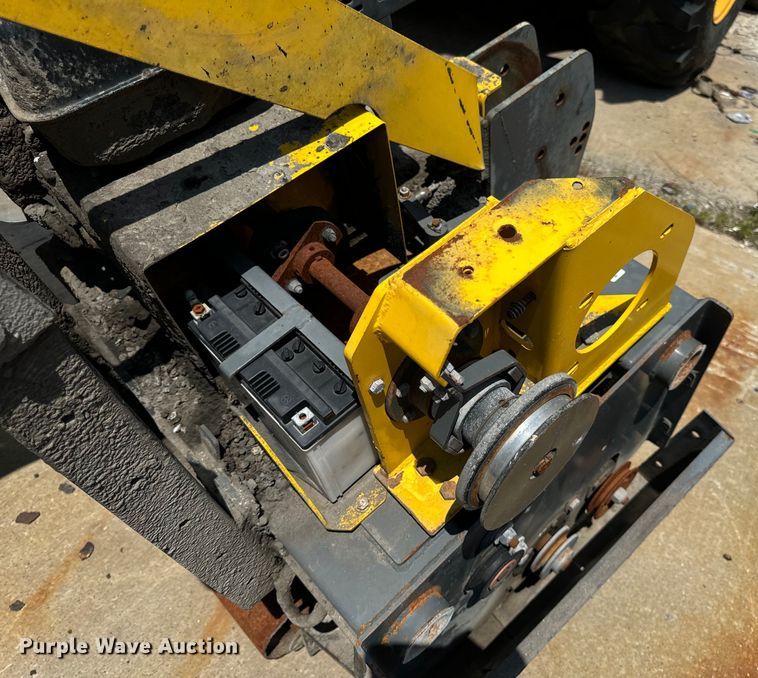 image for item OF9823 2015 Wacker-Neuson RSS800A single drum roller