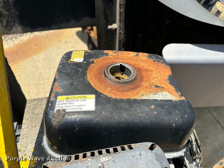 image for item OF9823 2015 Wacker-Neuson RSS800A single drum roller