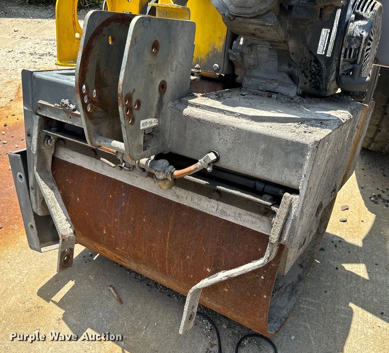 image for item OF9823 2015 Wacker-Neuson RSS800A single drum roller