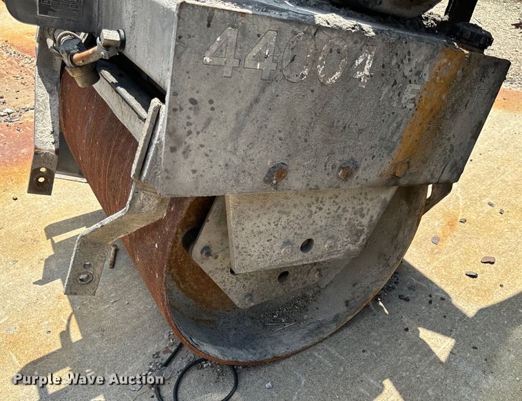 image for item OF9823 2015 Wacker-Neuson RSS800A single drum roller