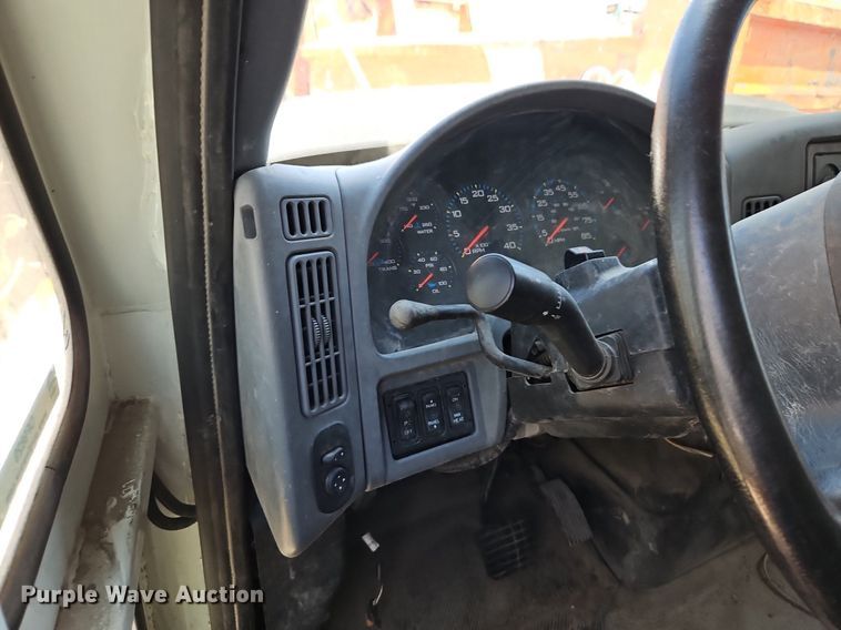 image for item OF9829 2011 International  7300  refuse truck