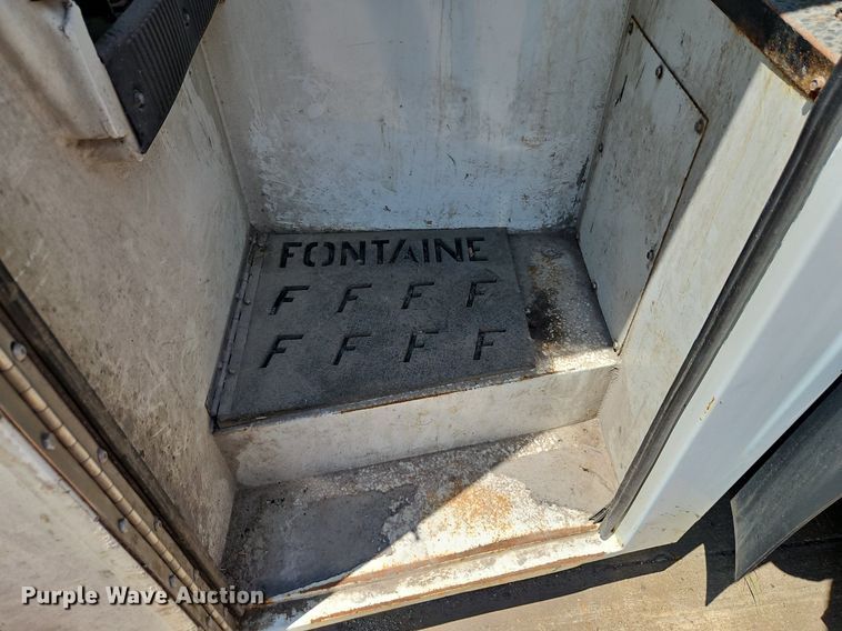 image for item OF9829 2011 International  7300  refuse truck