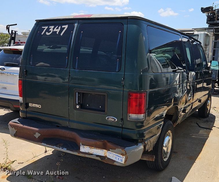 image for item OF9830 2000 Ford E250 van