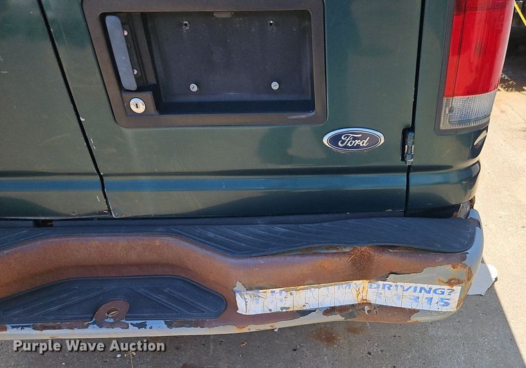 image for item OF9830 2000 Ford E250 van