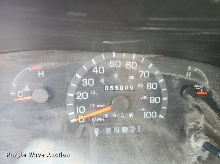 image for item OF9830 2000 Ford E250 van