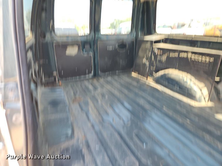 image for item OF9830 2000 Ford E250 van