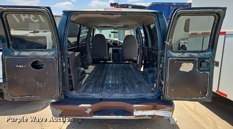 image for item OF9830 2000 Ford E250 van