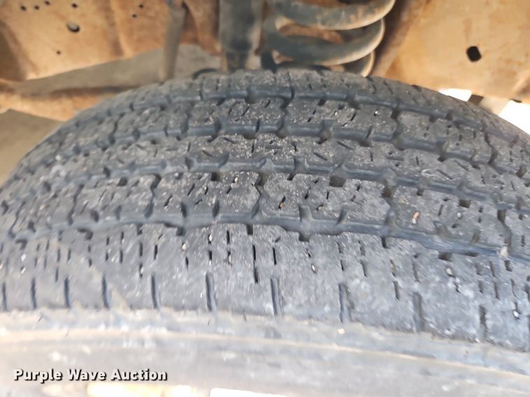 image for item OF9830 2000 Ford E250 van