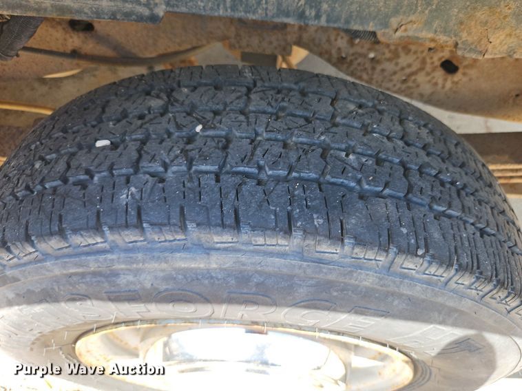 image for item OF9830 2000 Ford E250 van