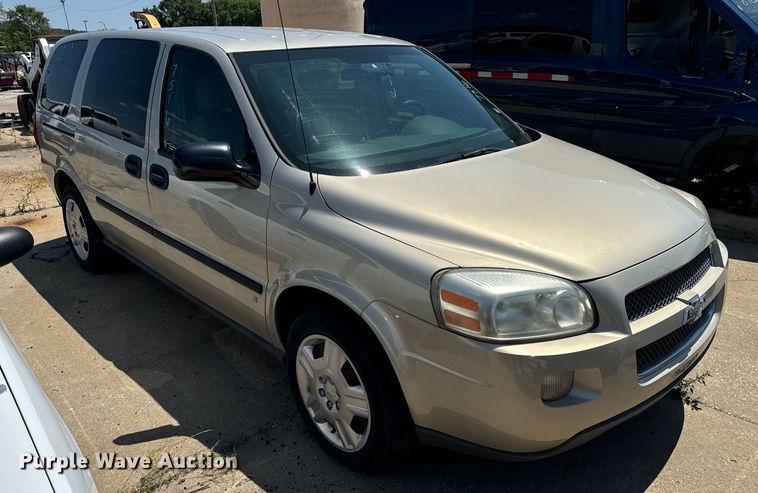 image for item OF9833 2008 Chevrolet  Uplander LS SUV